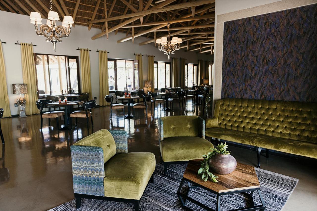 Etosha Oberland Lodge Okaukuejo Exterior foto
